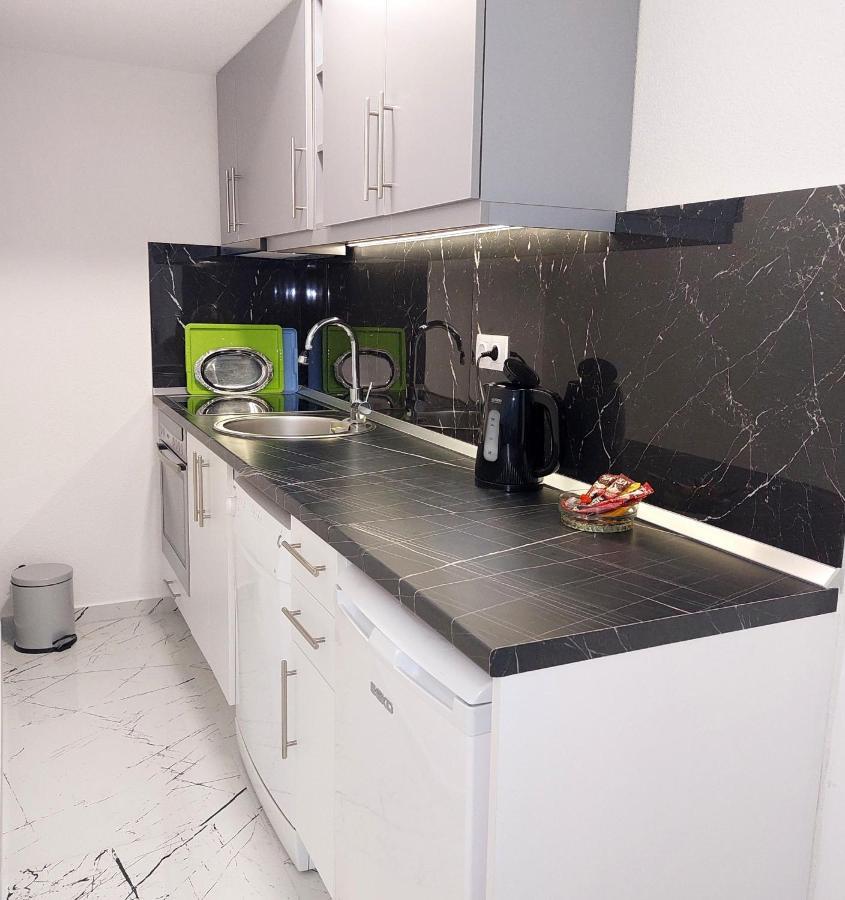 Big Delux Apartment Мостар Экстерьер фото
