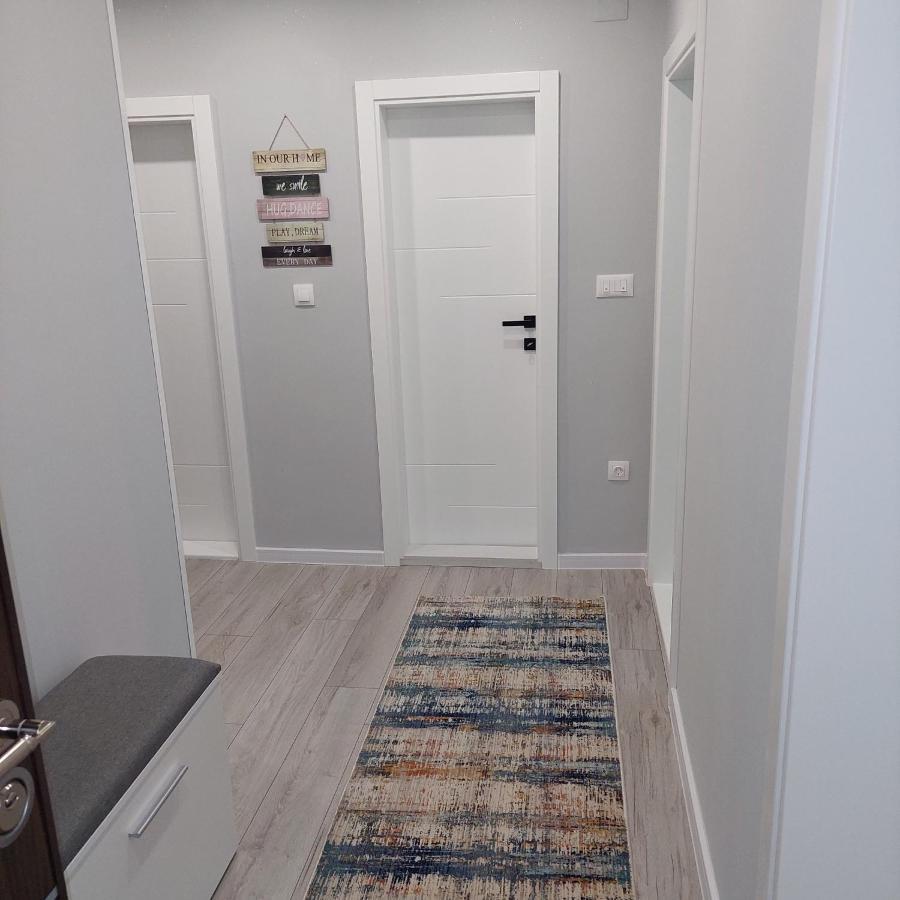 Big Delux Apartment Мостар Экстерьер фото