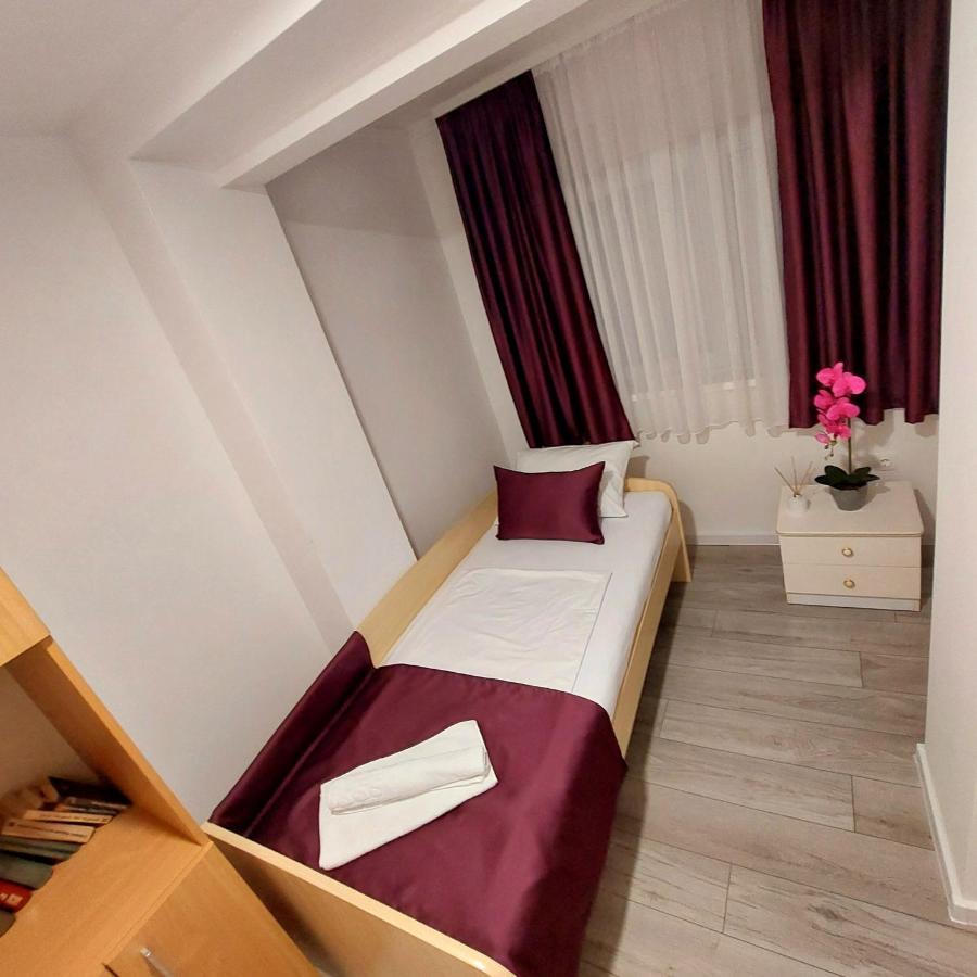 Big Delux Apartment Мостар Экстерьер фото
